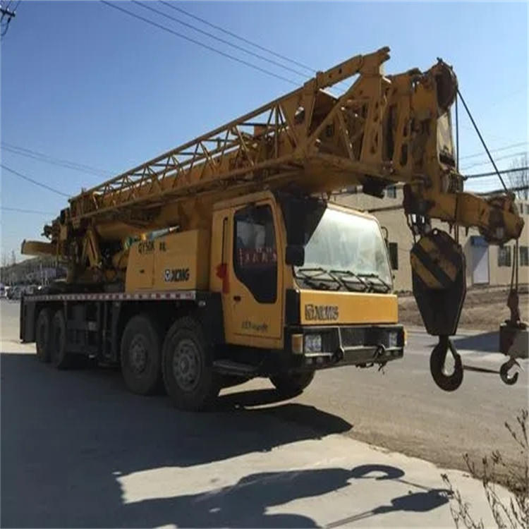 十月田镇哪里有专业吊车出租